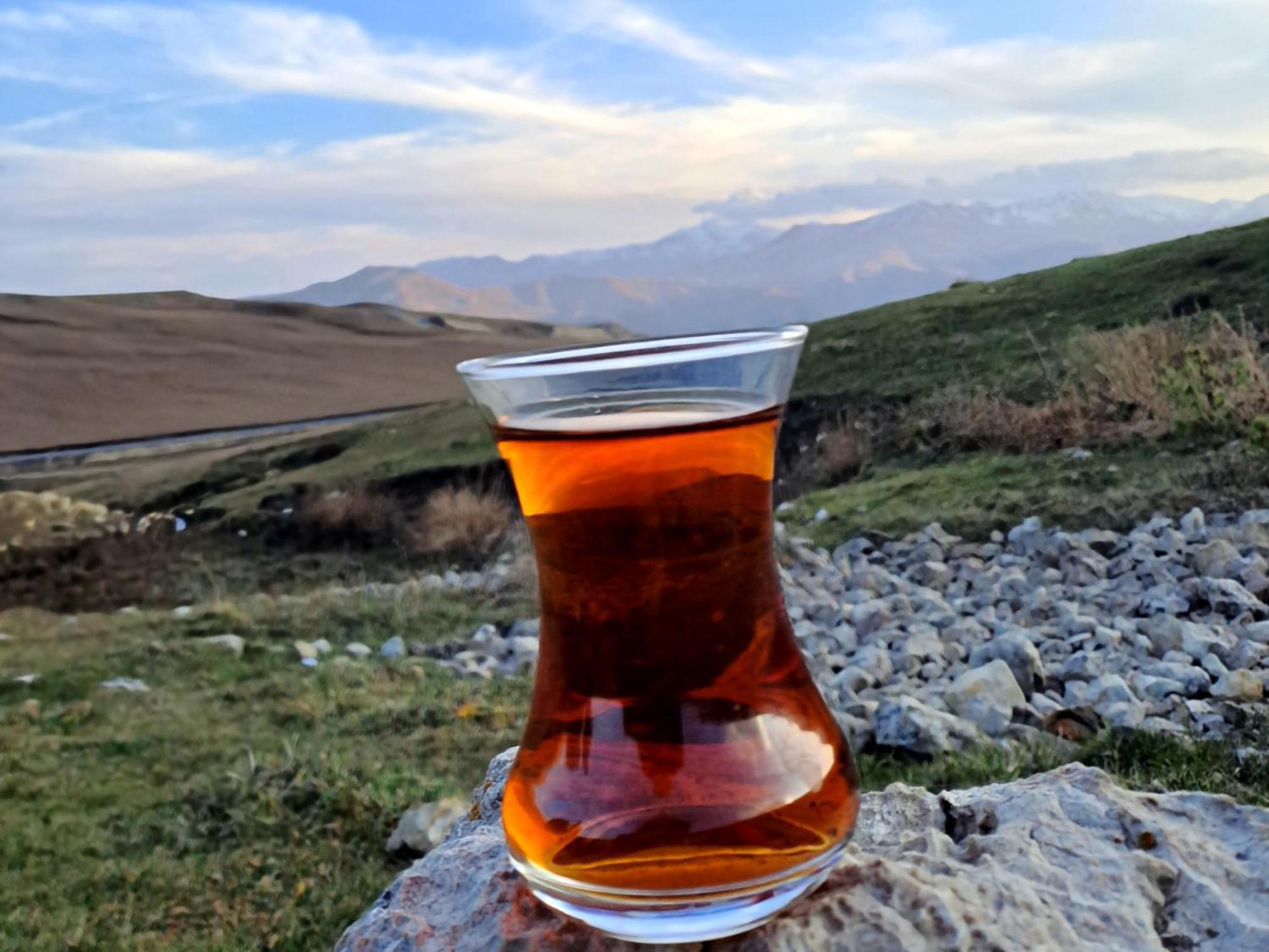 Xinaliq Khinalig Izzet'S Riverside Home Stay 外观 照片