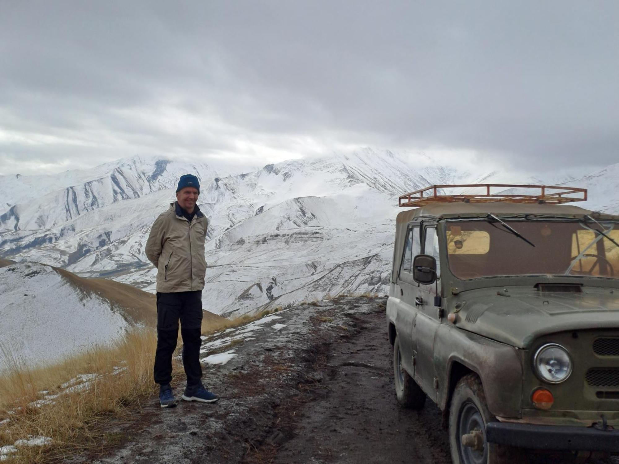Xinaliq Khinalig Izzet'S Riverside Home Stay 外观 照片